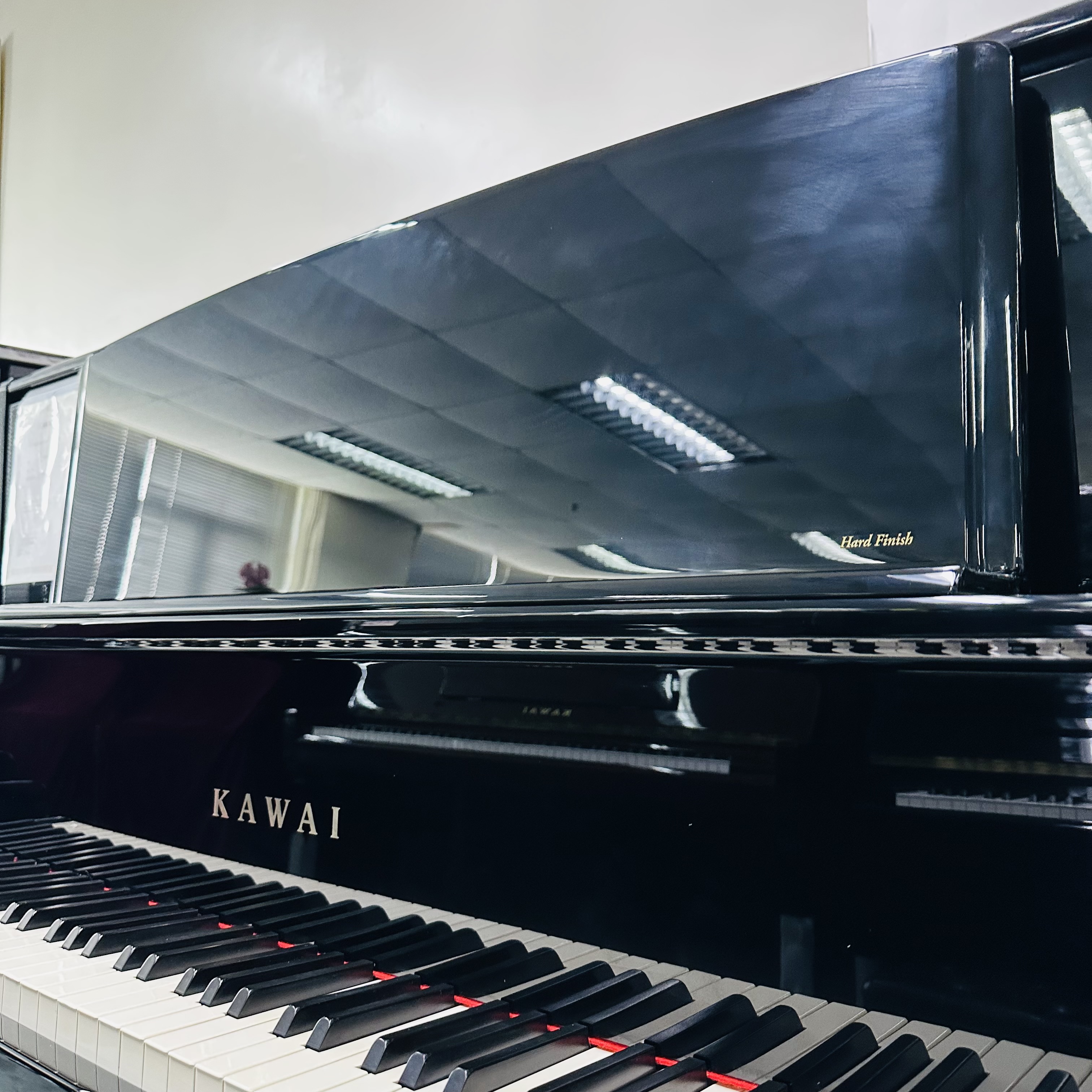 Kawai K7 Red